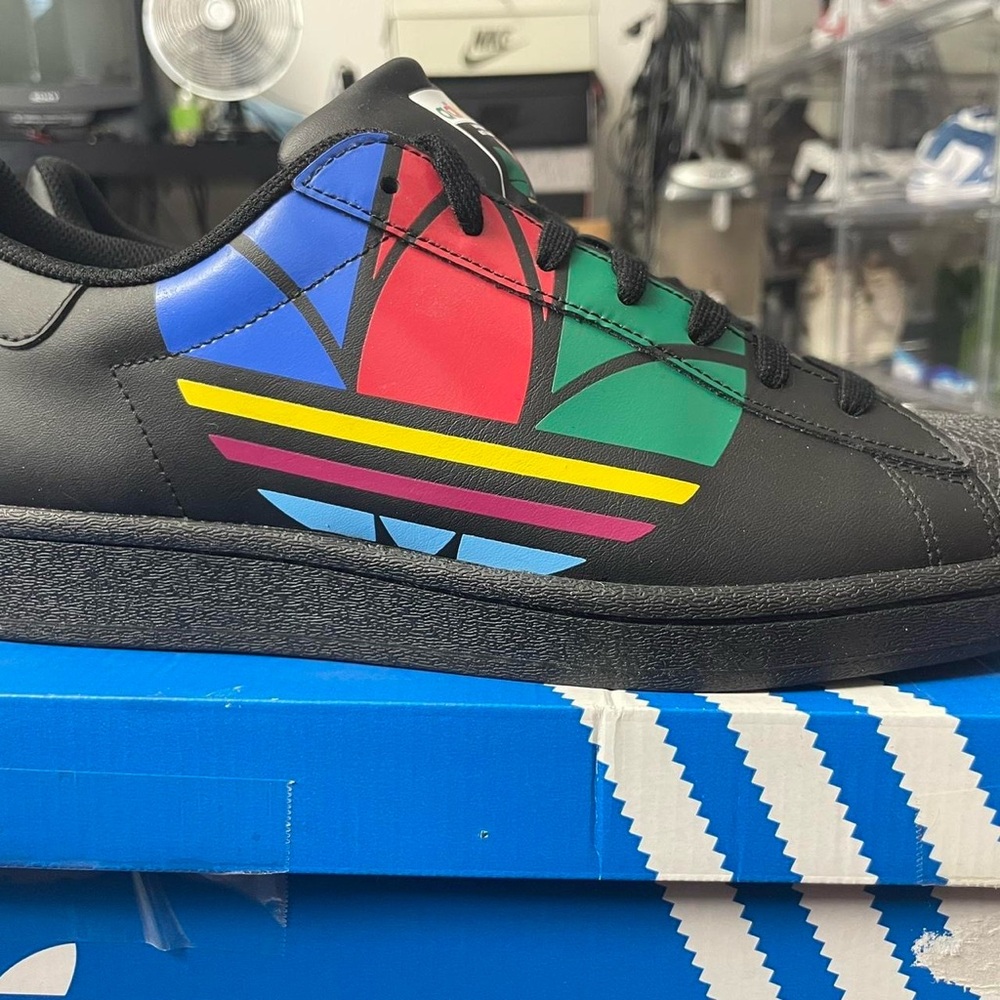 Adidas Shell Toe Superstars